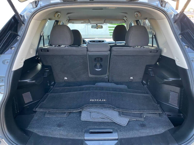 2016 Nissan Rogue SV