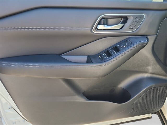 2024 Nissan Rogue Platinum