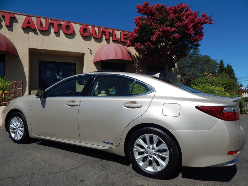 2013 Lexus ES 300h