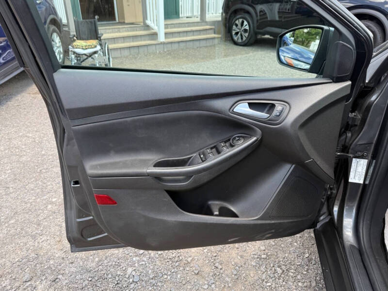 2017 Ford Focus SE