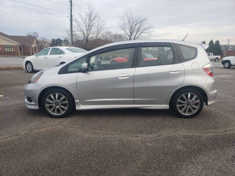 2013 Honda Fit for sale at 4M Auto Sales | 828-327-6688 | 4Mautos.com in Hickory NC