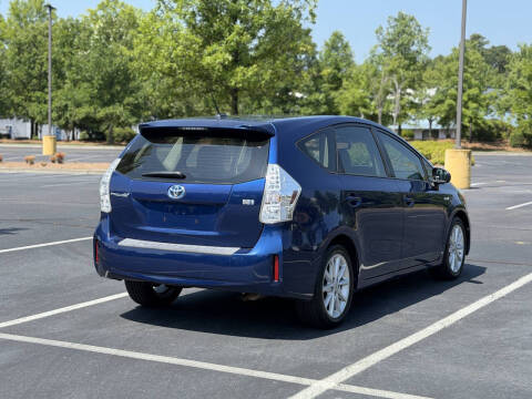 2012 Toyota Prius v Five