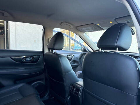2017 Nissan Rogue