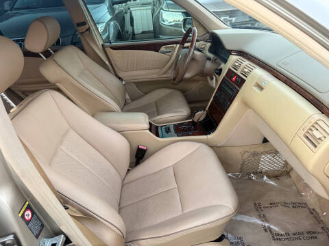 2001 Mercedes-Benz E-Class E 320