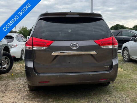 2011 Toyota Sienna Limited 7-Passenger
