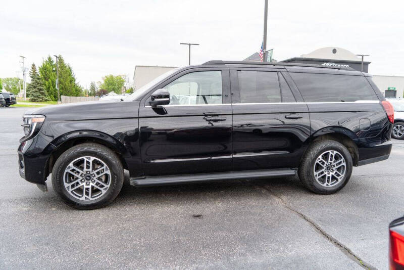 2025 Ford Expedition MAX Active
