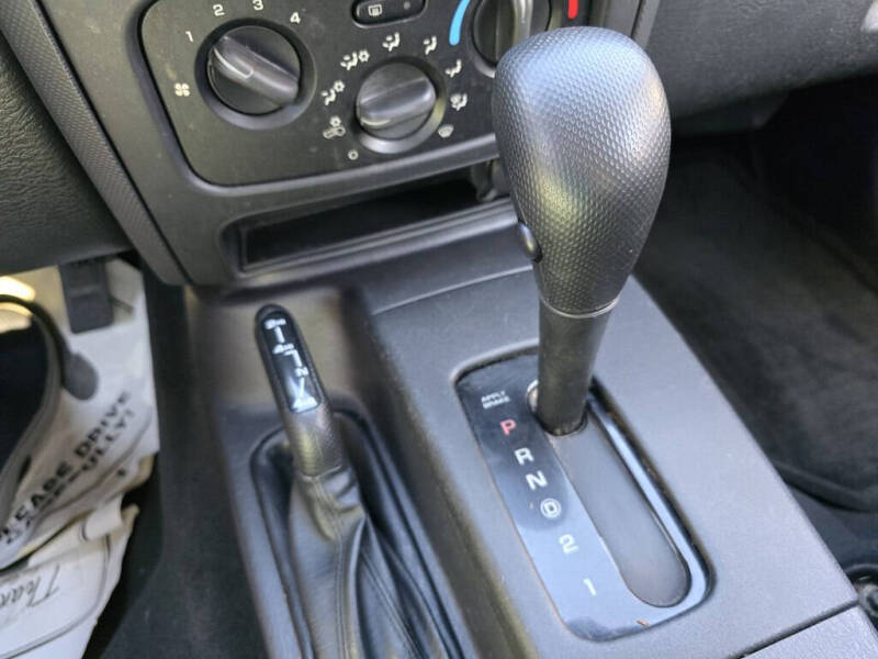 2004 Jeep Liberty Sport