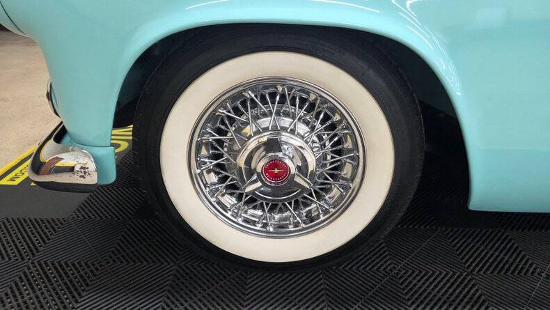 1955 Ford Thunderbird
