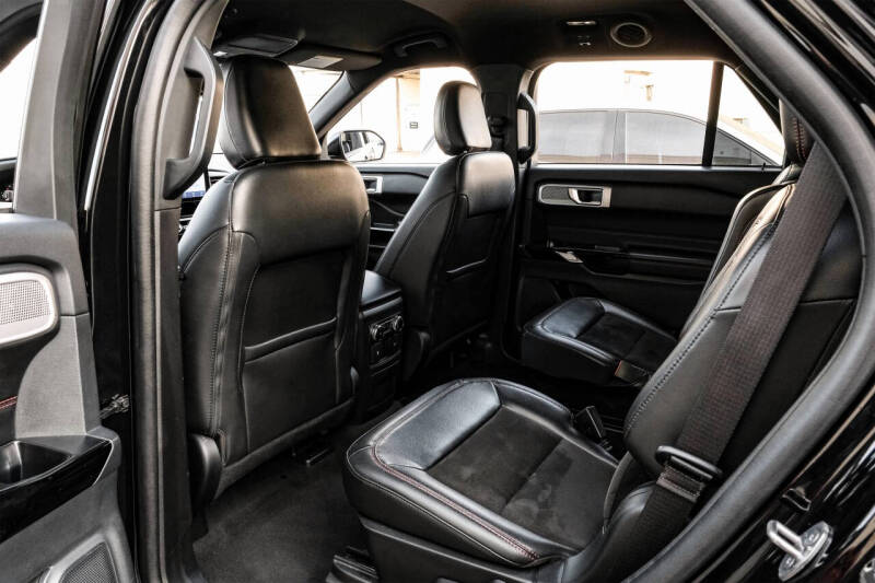 2022 Ford Explorer ST-Line