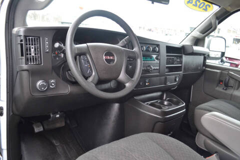 2024 GMC Savana 2500