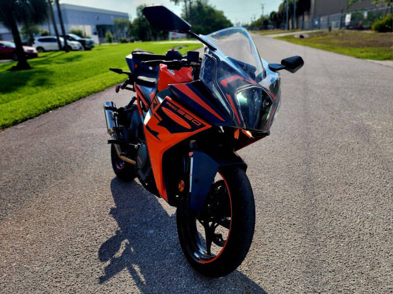 2022 KTM RC 390
