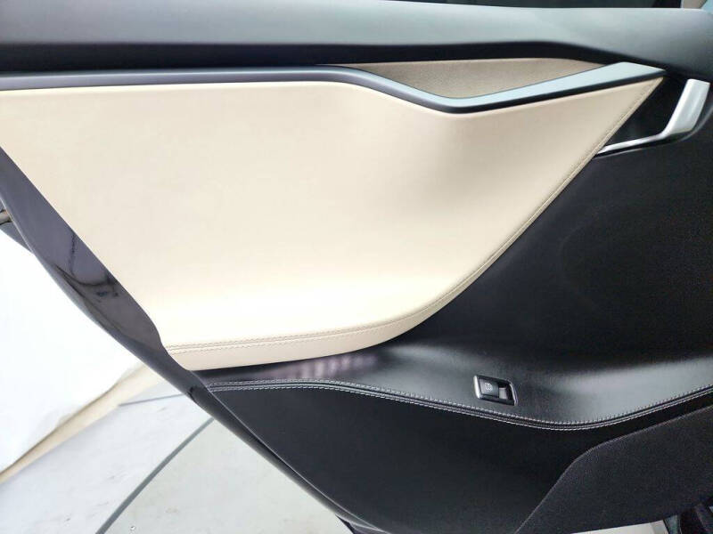 2018 Tesla Model S 75D
