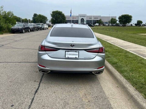 2022 Lexus ES 350