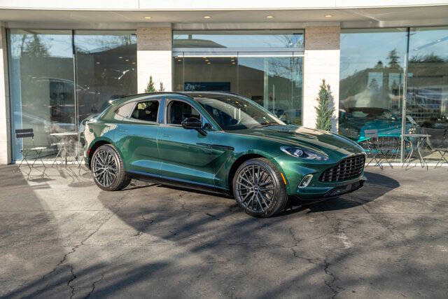 2022 Aston Martin DBX 54