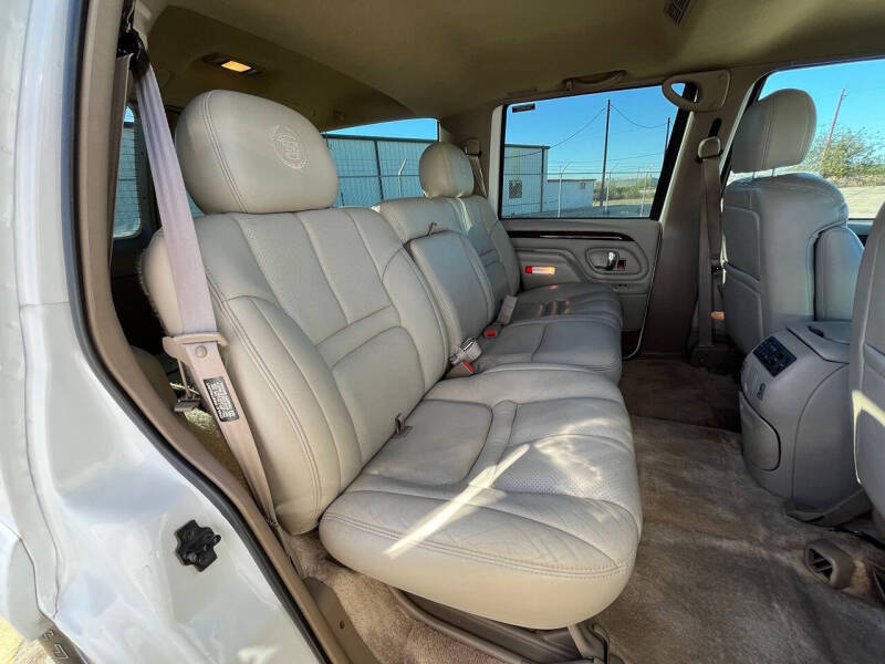 2000 Cadillac Escalade