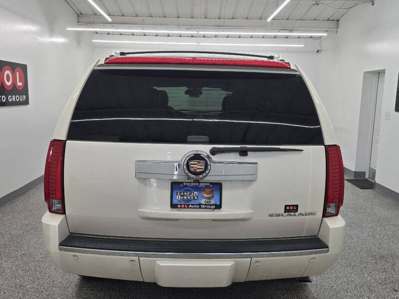 2013 Cadillac Escalade Luxury