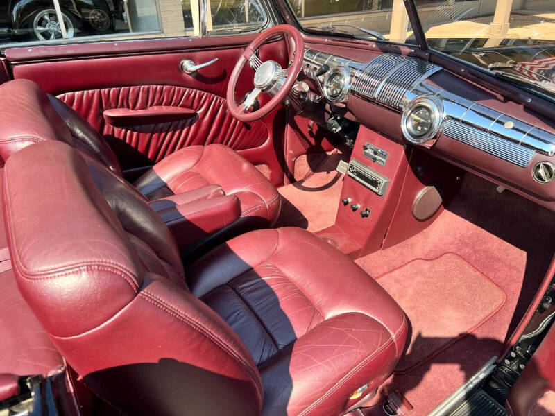 1947 Ford Super Deluxe