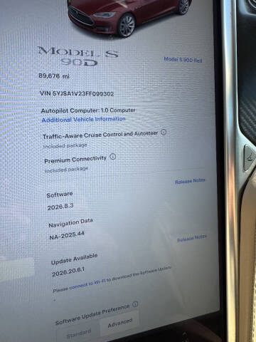 2015 Tesla Model S 90D