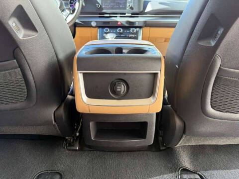 2024 Kia Carnival LX