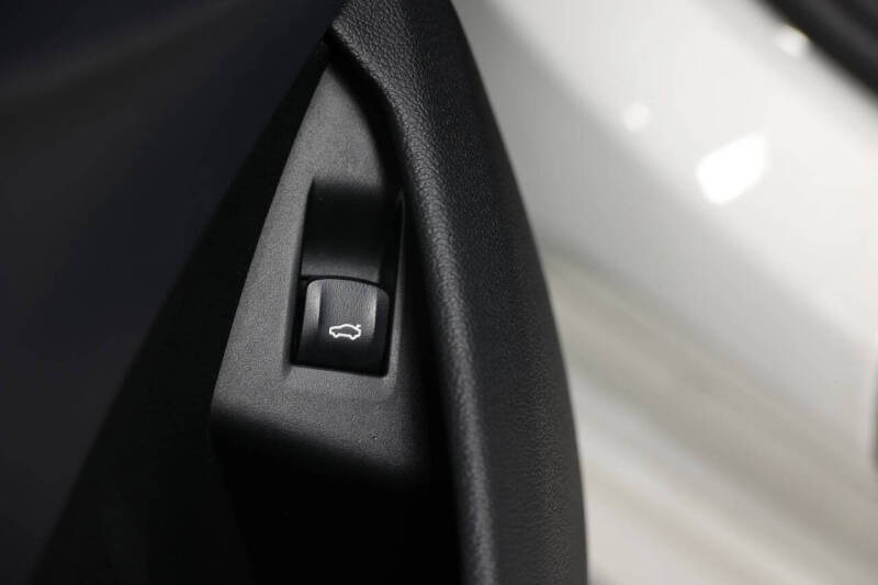 2020 BMW 8 Series 840i