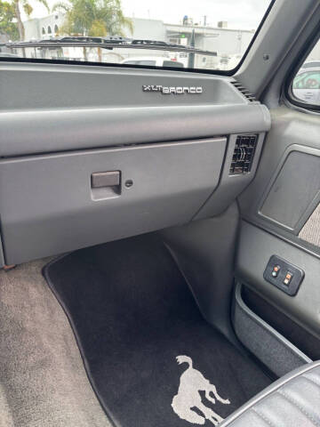 1990 Ford Bronco XLT