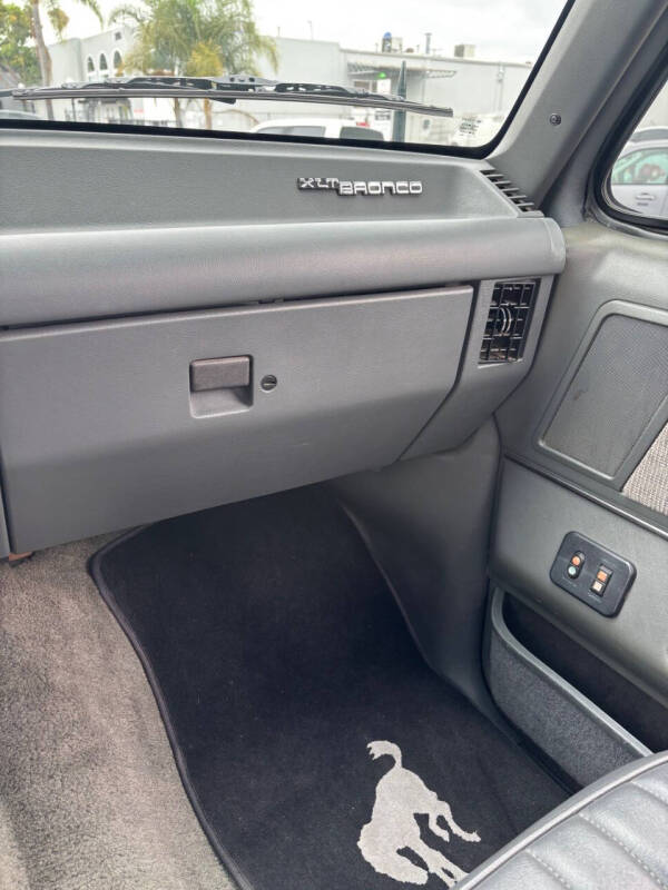 1990 Ford Bronco XLT