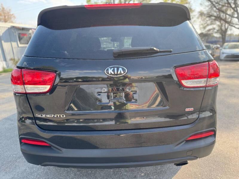 2016 Kia Sorento L