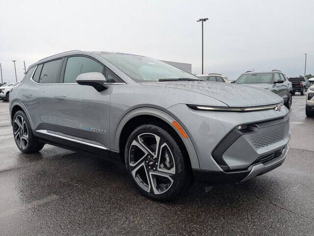 2026 Chevrolet Equinox EV 2LT's photo