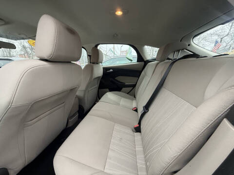 2015 Ford Focus SE