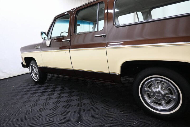 1977 GMC Suburban