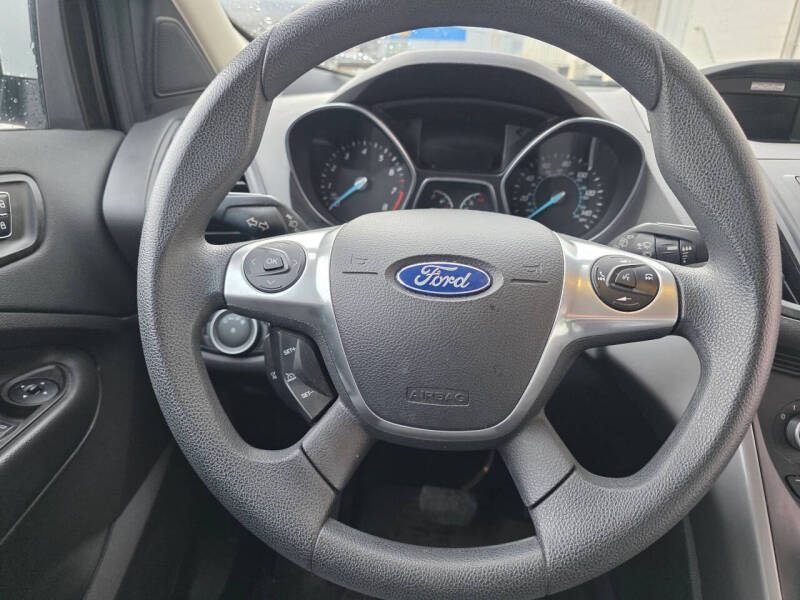 2016 Ford Escape SE