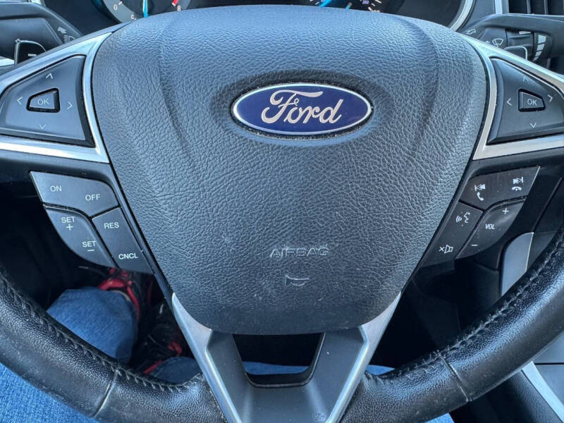 2017 Ford Edge SEL