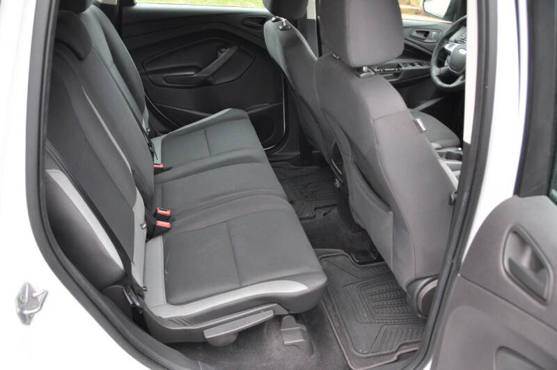 2016 Ford Escape S