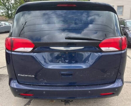 2017 Chrysler Pacifica Touring