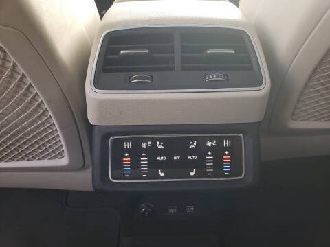 2019 Audi e-tron quattro Prestige