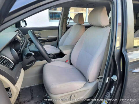 2016 Kia Sedona LX
