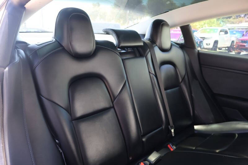 2019 Tesla Model 3 Standard Range Plus
