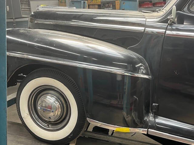 1948 Ford Super Deluxe