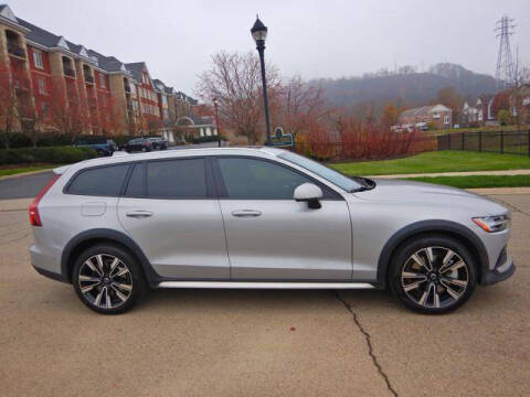 2025 Volvo V60 Cross Country B5 Ultra