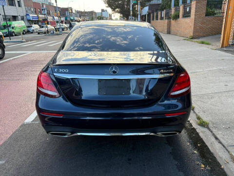 2017 Mercedes-Benz E-Class E 300 4MATIC