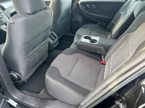 2015 Ford Taurus SEL