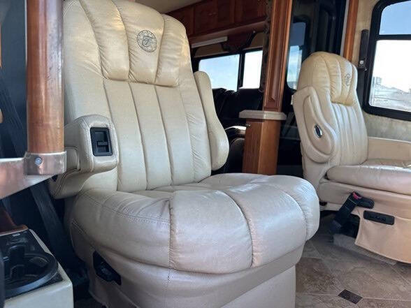 2008 Freightliner XCR Chassis