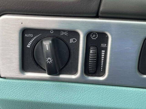 2002 Ford Thunderbird Deluxe