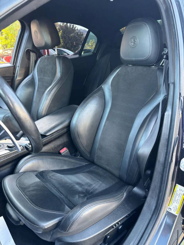 2017 Alfa Romeo Giulia Quadrifoglio