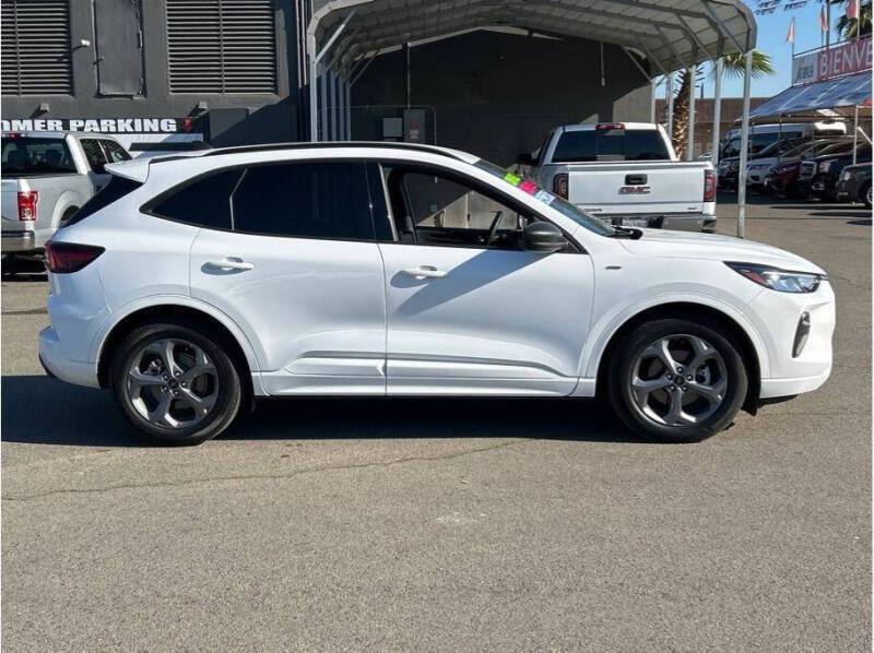 2023 Ford Escape for sale at Armando Auto Sales in Fresno CA