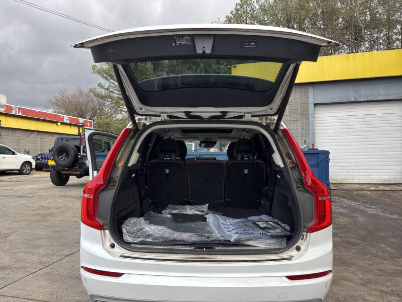 2019 Volvo XC90 T6 Momentum