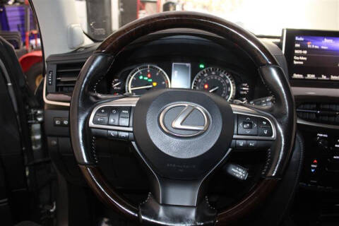 2017 Lexus LX 570