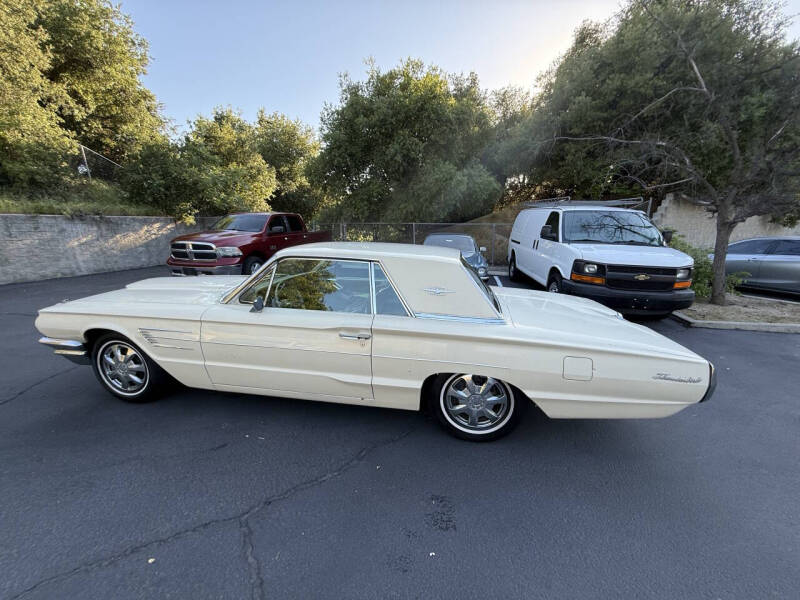 1965 Ford Thunderbird