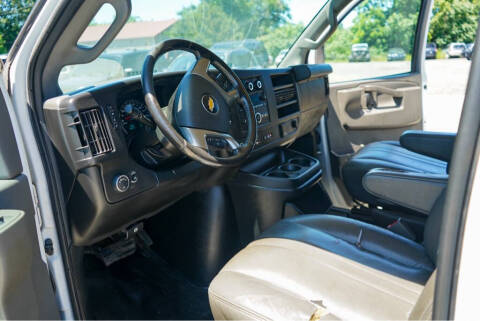 2017 Chevrolet Express 2500