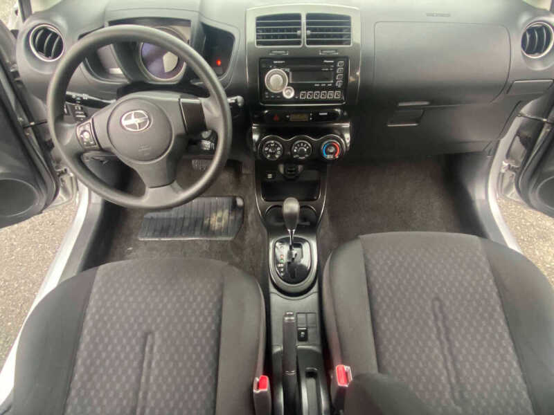 2010 Scion xD